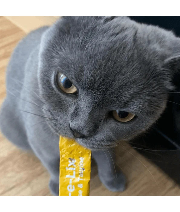 Webbox - Lick-e-Lix Cheese & Taurine Cat Treats 5 Sachets